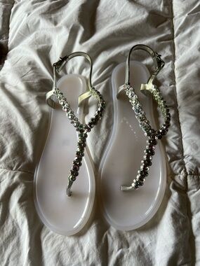 Olivia Miller Iridescent Crystal T-Strap Jelly Sandals - Clear/Gold